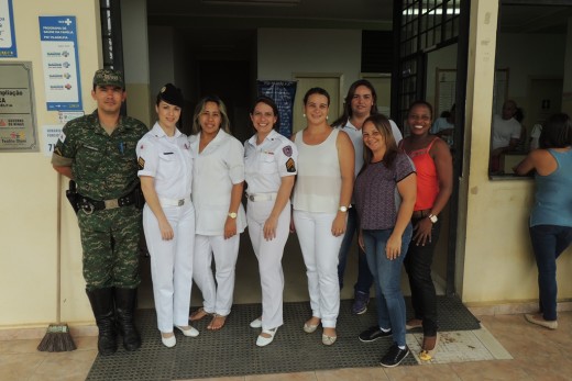 Equipe de enfermagem da Polícia Militar auxiliou na vacinação do UAPS Vila Verônica
