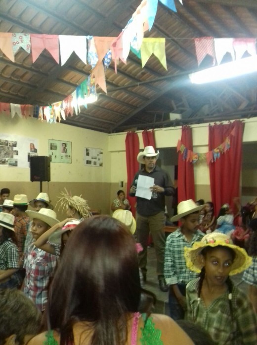 Escola Municipal Nossa Senhora Aparecida no bairro da Taquara