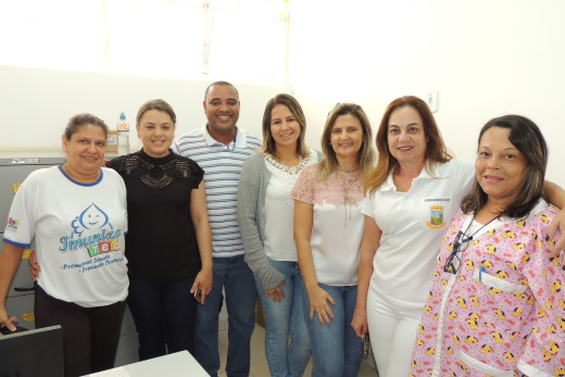 Equipe da Secretaria de Saúde e do PSF Vila São João