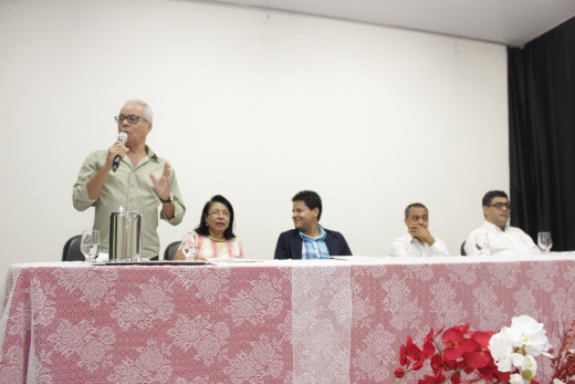 Marcos Godinho focalizou seu discurso na retirada e sucateamento das políticas públicas na área da educação