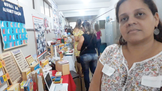Jaqueline Ribeiro representou uma das oitos escolas municipais que participaram da exposição
